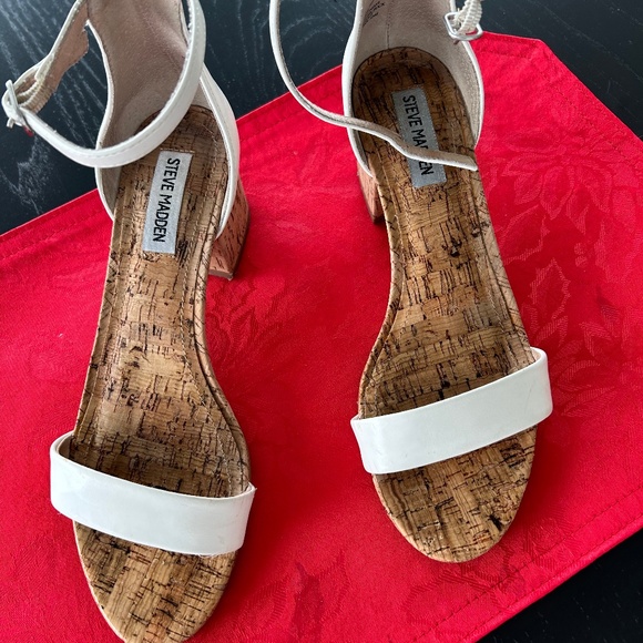 Steve Madden White Irennee-C Cork Sole Strappy Block Heel Sandals - Picture 1 of 5